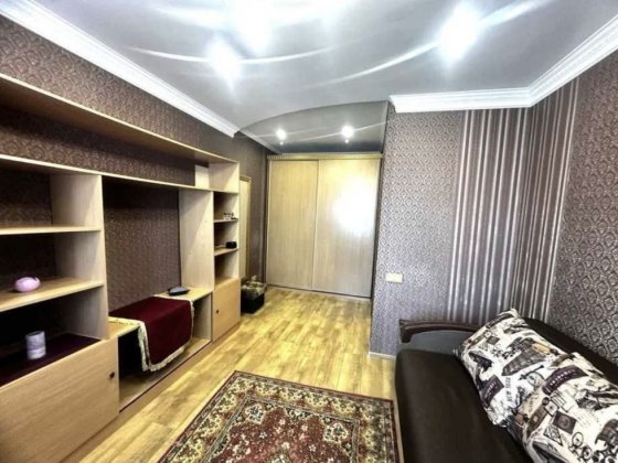 Продам 1-кімнатну квартиру в Борисполі, вул. Бабкіна, 12