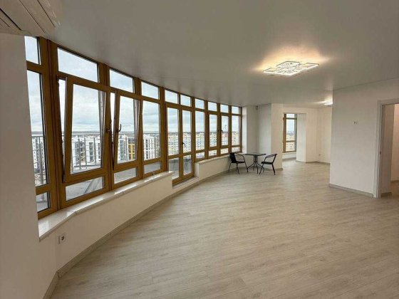 Продаж 2 кімнатної квартири з виглядом на Вовчинецькі гори Ивано-Франковск