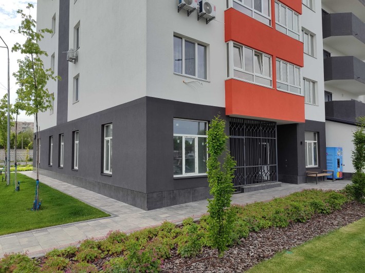 Продам Чудову Квартиру на Металургів 35 Бровари - фото 1