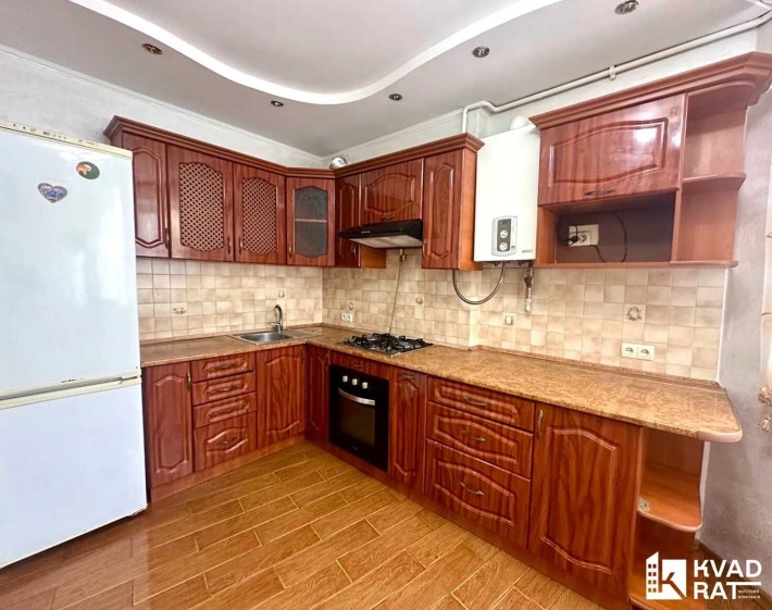 Продам 1-кім квартиру у районі каскад , 2-жилий поверх - фото 1