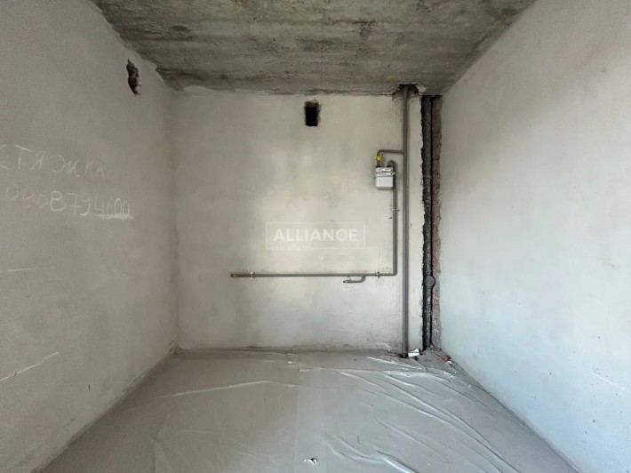 1к квартира_Зданий будинок_Готова до ремонту_Кухня студія_Балкон - фото 1