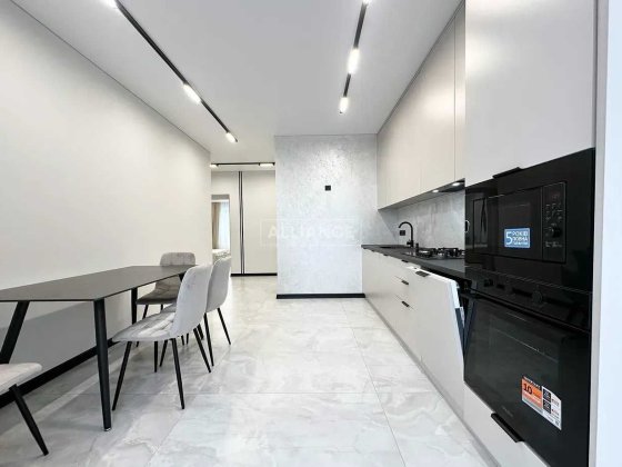 2км квартира на березі Озера з меблями та технікою в ЖК Millennium Ивано-Франковск