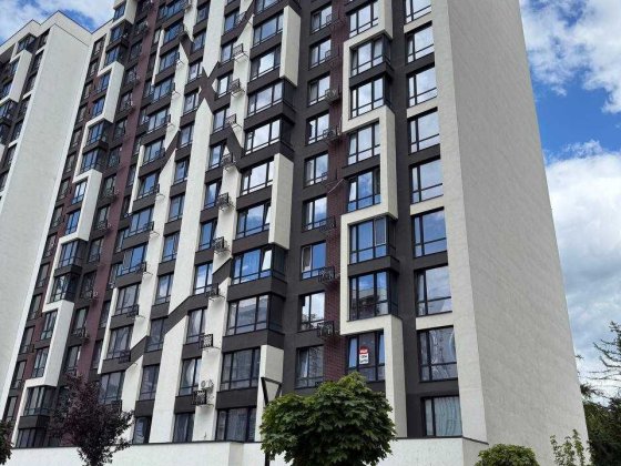 Продаж трьохкімнатної квартири в топ ЖК біля озера! Івано-Франківськ