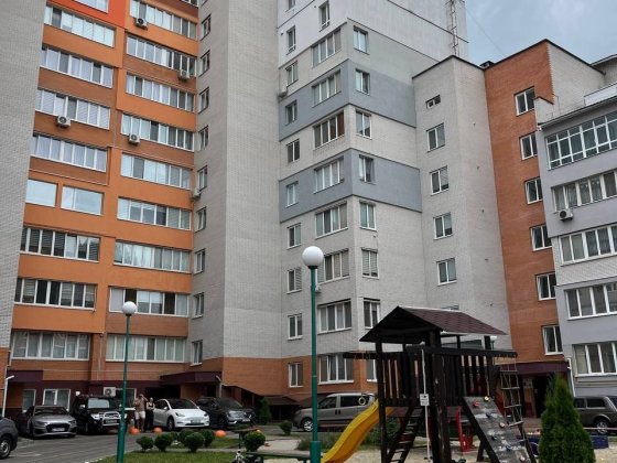 Продам 3к квартиру з автономним опаленням на Вокзальній Белая Церковь