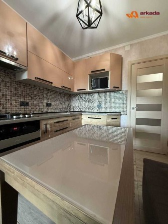 Двохкімнатна квартира в центрі міста - фото 1