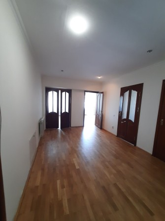 Велика і простора квартира з ремонтом у серці міста - фото 1