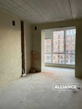 Продам 1 кім ЖК Княгинин 2 черга 8 поверх готова  до ремонту - фото 1