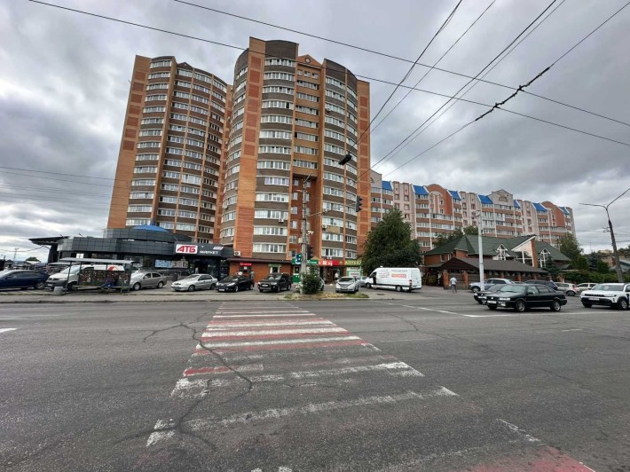 3-кімнатна з косметичним ремонтом!Світла,тепла та готова до заселення! - фото 1