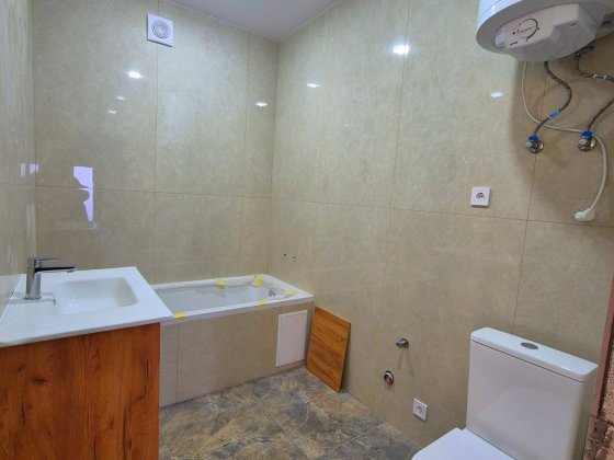 Нова 1 кімн квартира Таращанський масив  з приватним заднім двориком Белая Церковь