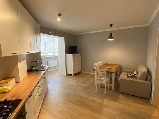 2-к квартира з  ремонтом, меблями і технікою в р-ні Центрального парку Ирпень