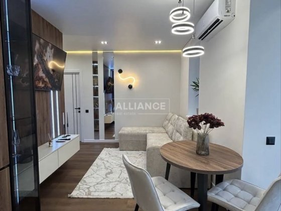 1км квартира з дизайнерським ремонтом Ивано-Франковск