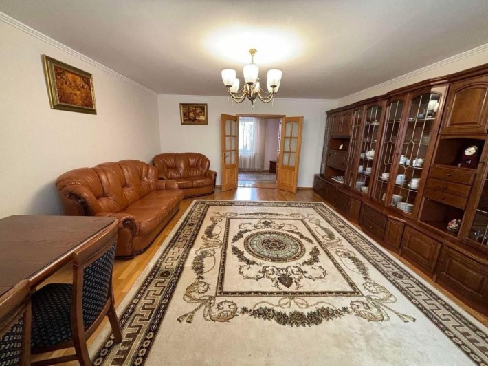 Продаж 4-х.кімнатної квартири/ Ремонт/ Меблі/ Локація - фото 1