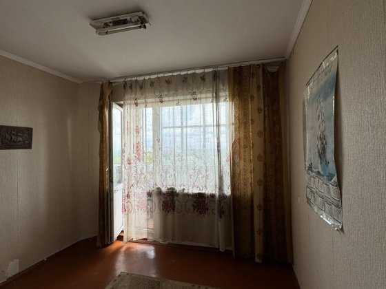 Продам 3 кімнатну квартиру/Леваневського/100метрівка/4школа/Є-відновле Біла Церква