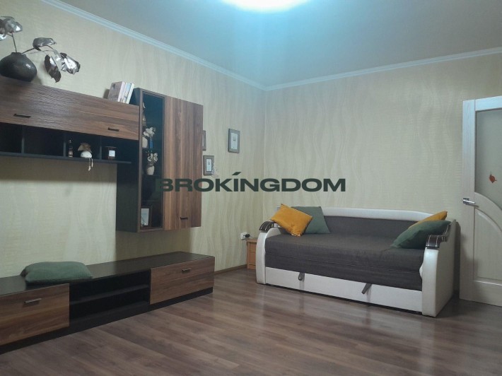 2-кімн, Грушевського 27,  Автономне живлення - фото 1