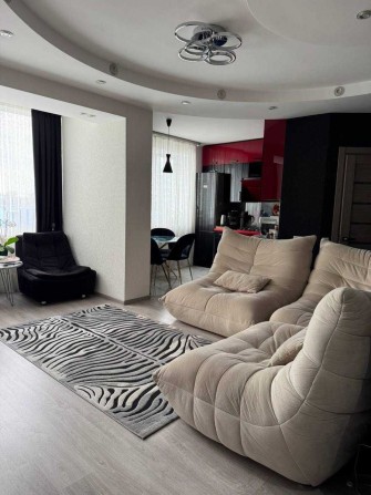 Велика Євро 3кк 62м2, поруч школа і садок, податок 2% - фото 1