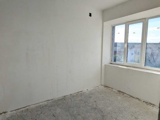 Здана 2 км квартира в будинку клубного типу Ивано-Франковск