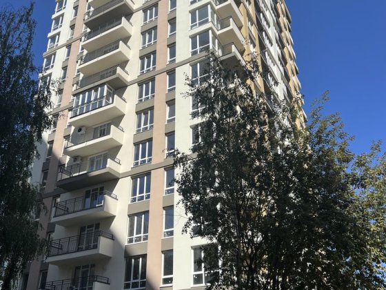 Крона Парк 2 квартира з коморою Бровары