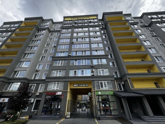 Дворівнева 3к квартира з великою терасою