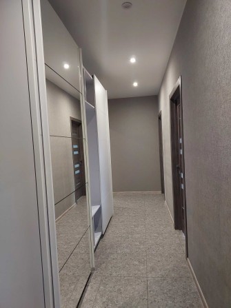 Продаж  3-кім. квартири вул. С. Петлюри 21 б - фото 1