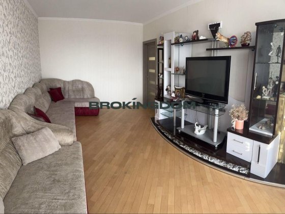 Продається 3-х кімнатна квартира в Броварах по вул. Грушевського Бровары
