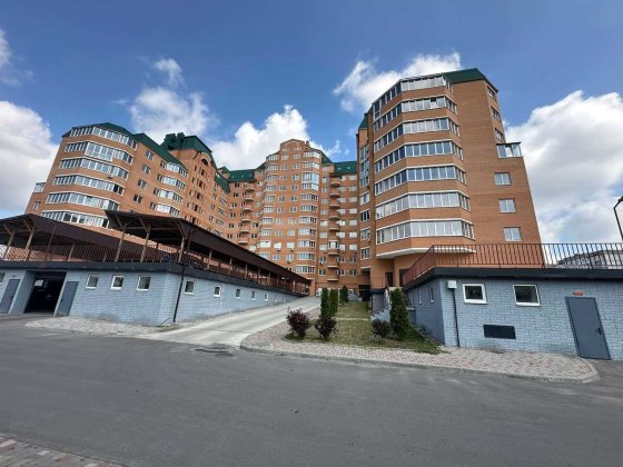 Простора та сонячна! 3-кімнатна в новому ЖК! Центр! Поряд річка Рось! Біла Церква