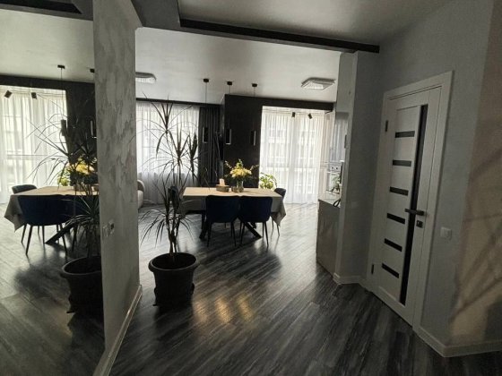 Квартира дворівнева Центр Бучі.