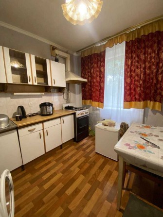 Продам 1 к квартиру по вул. Партизанська - фото 1