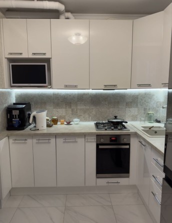 55500$ квартира з сучасним ремонтом! Будинок з ліфтом! - фото 1