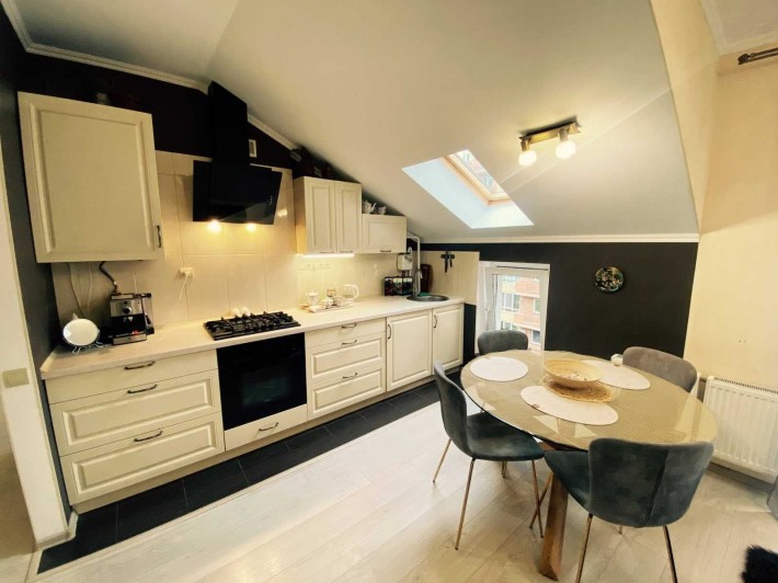 Центральний парк. Стильна 2-кімнатна квартира з ремонтом та меблями - фото 1