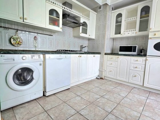 Продаж 3-х кімнатної квартири м- в Таращанський з гарним торгом Біла Церква