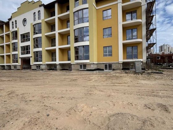 Продам 2 кім. квартиру з інд. газовим опаленням, новобудова. Бровары