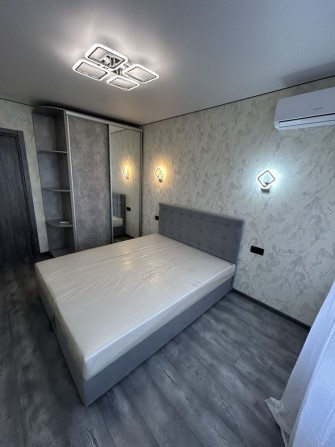 Продам нову (евро 2 кімнатну ) квартиру ЖК Атлант , 11 поверх! - фото 1