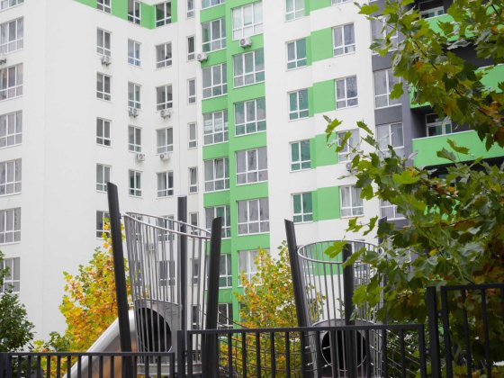 Трикімнатна за 28 500грн/м2. Єоселя.Заселена новобудова Ірпінь