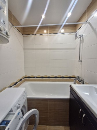 Продам  свою 3-х кімнатну квартиру  м. Бровари ( Київська область) - фото 1