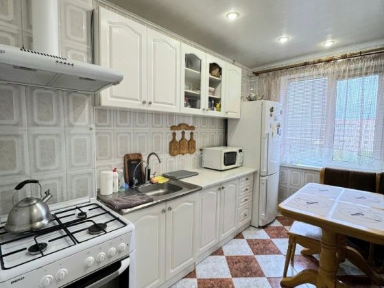 Продам 3-х кімнатну квартиру  масив Леваневського Біла Церква