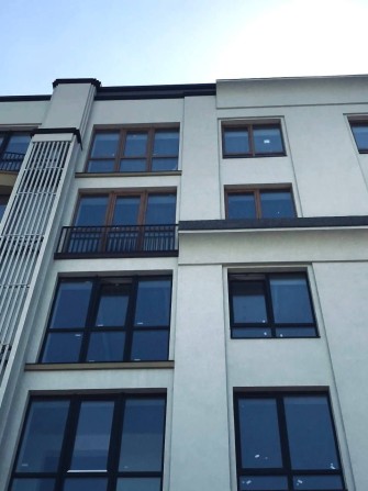 Простора 1-кімнатна квартира у ЖК «Бургундія» - фото 1