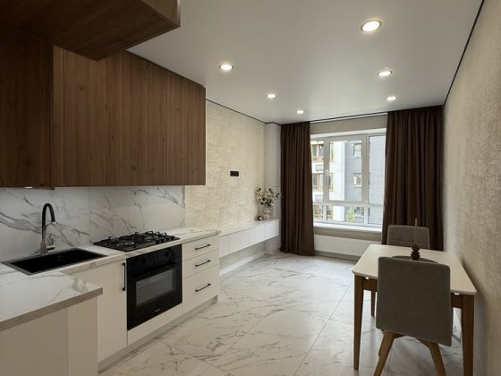 Двокімнатна з новим ремонтом та гардеробом! Ніхто не проживав! Газ Ирпень