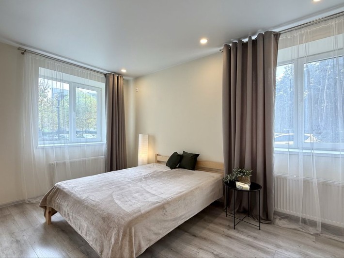 Продаж 2 кім квартири ЖК Єсенін Два Кольори Ірпінь - фото 1