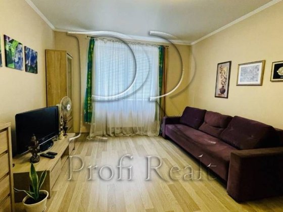 Продаж 1 к квартири з ремонтом Буча Центр Міська лікарня Парк Буча