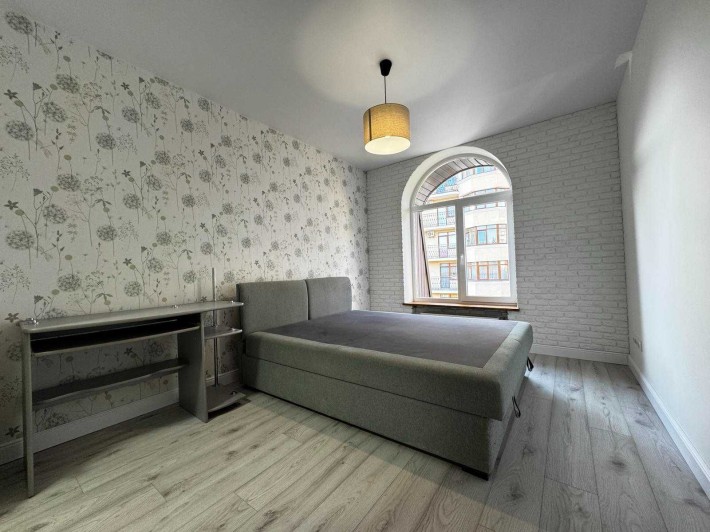 1к квартира з ремонтом та гардеробною — ідеальна інвестиція - фото 1