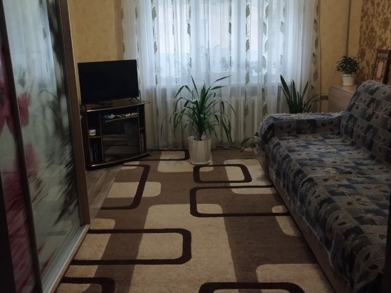 Продам 2-х кімнатну квартиру(Селище Мирівське)(ЦГОК) Кривий Ріг