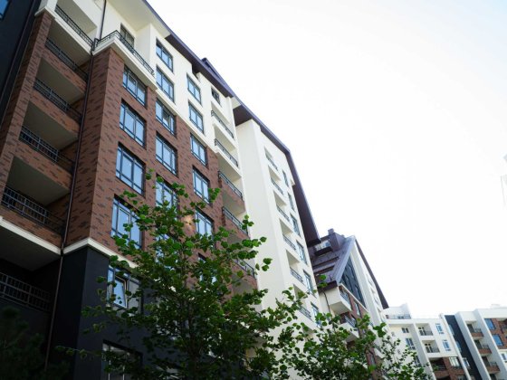 2-кімнатна квартира з балконом. Біля Парку Письменників Ирпень