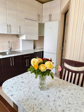 Однокімнатна квартира з балконом, газ. Без комісії!% - фото 1