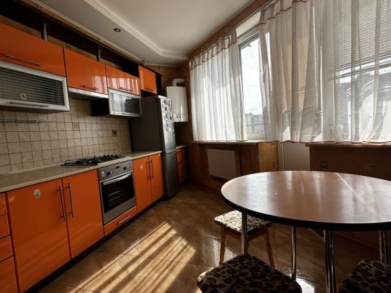 2 кім.квартира в районі Епіцентру Ивано-Франковск