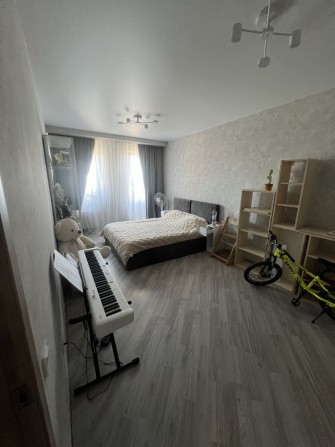 Продам євро 3-кімнатну квартиру - фото 1