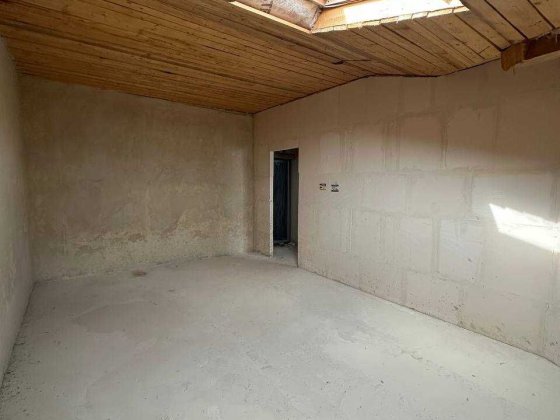 Велика 1км квартира за дуже вигідною ціною. Готова до ремонту. Центр Івано-Франківськ