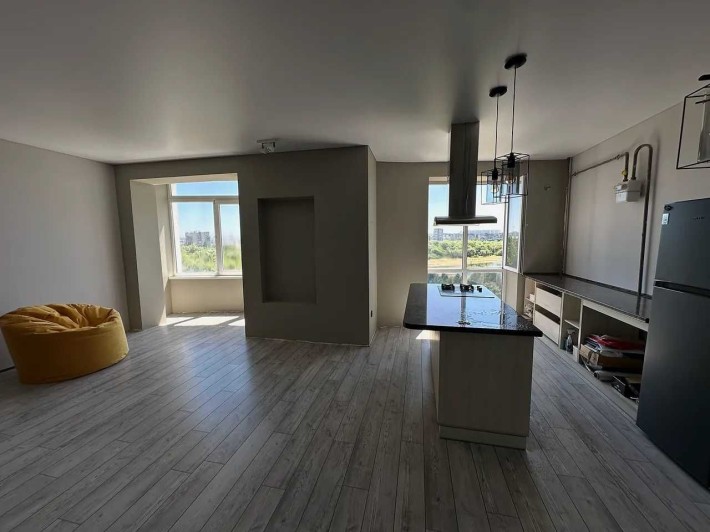 Видова 1км квартира з частиковим ремонтом з виглядом на озеро +кладова - фото 1