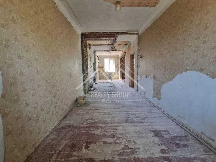 Продаж 2-кімнатної квартири в "сталінці" - фото 1