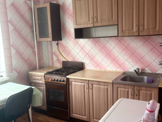 Продаж 2х кімнатної квартири з великою кухнею / молодіжний Кременчуг