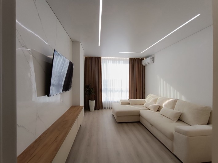 Стильна квартира в самому центрі міста - фото 1